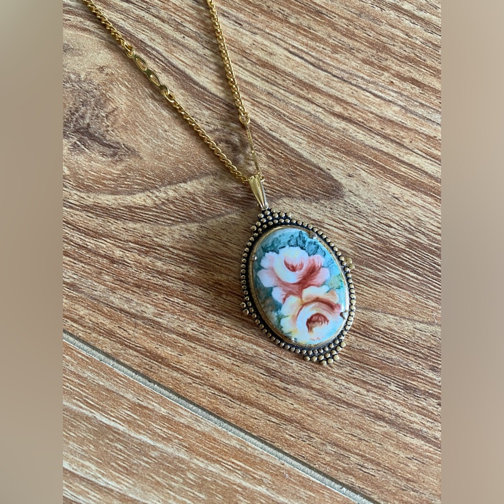 Vintage Floral Pendant